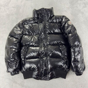 Moncler Size 6 US Kids Black Puffer Jacket with Fur Hood w/Flaws